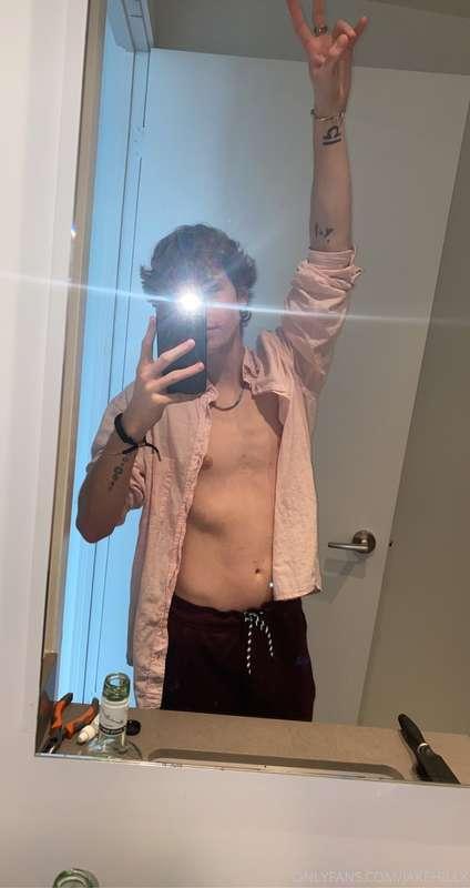 swipe for a surprise😌