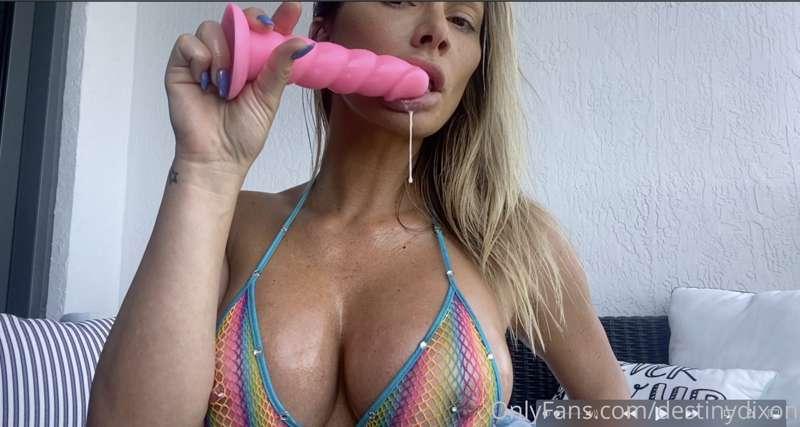 Bringing out my favorite toys 😈😈