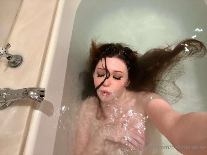 belledelphine image #2