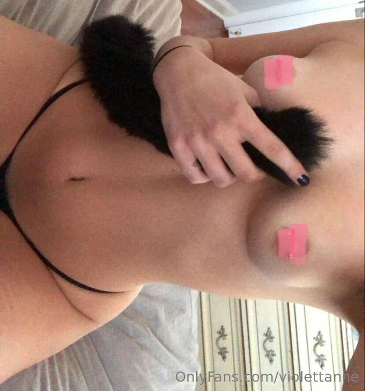 hehe if u want customs, my DMs are open ;)💗 #fyp
i can do ~p..