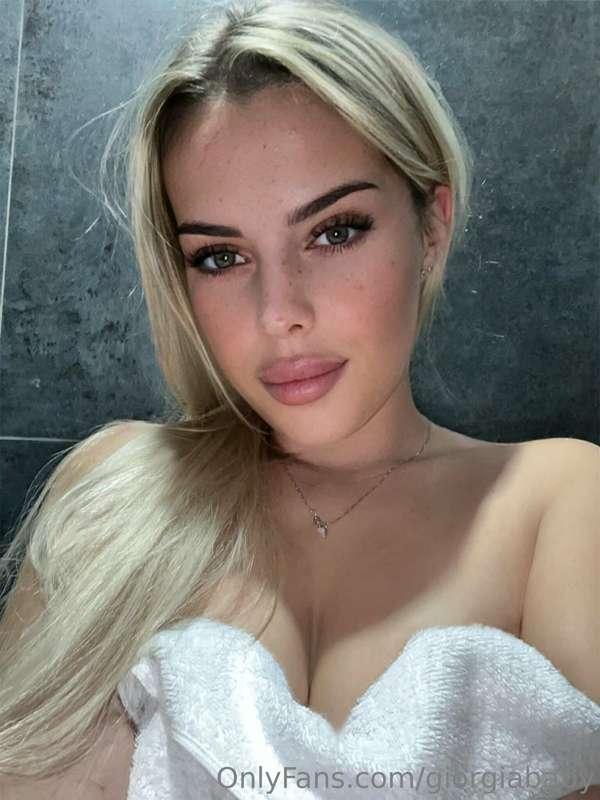 Shower time 💦🥰