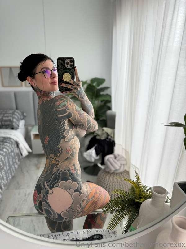 spank me?😜