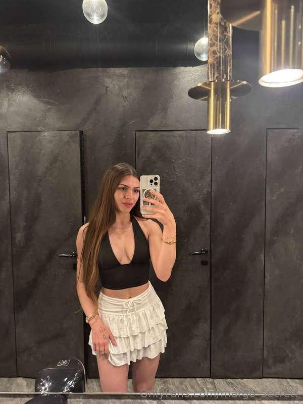 Do you like what you see? 💗