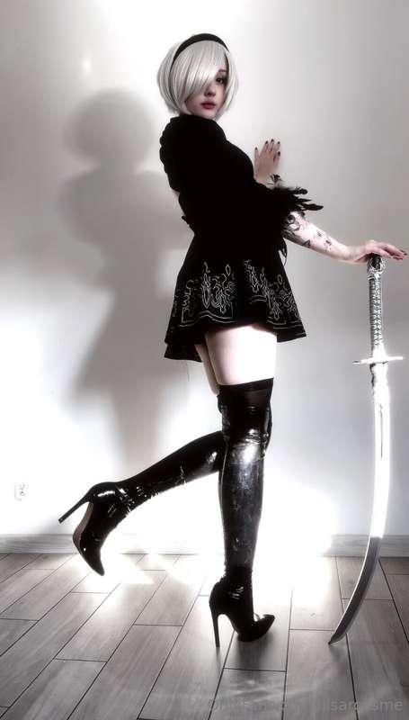 Thighs > morality system override complete 🖤