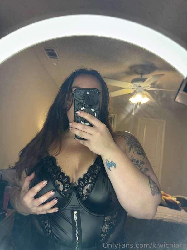 Love this leather fit ✨😉