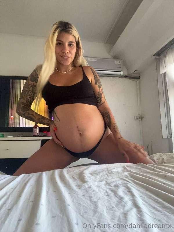 💦🐮DO YOU LIKE PREGNANT WOMAN?🐮💦 🍒@Carlamel @Carlamel 🍒 🔥HOT ..