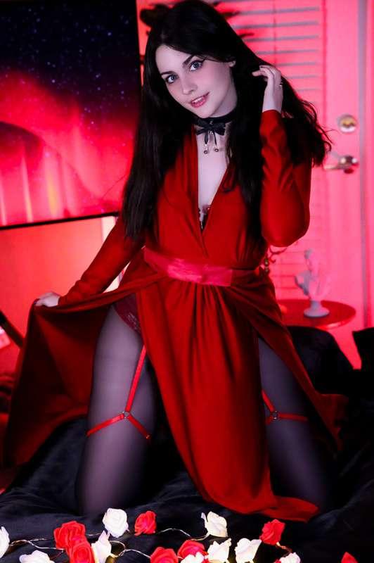 🌹 HQ Valentine’s Day Set Teaser & Purple Tights 💜