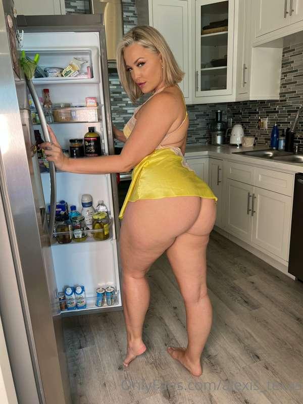 👅 Hump day 🍑 bundle SALE 😘💋 meet me in the dm’s 💕💖💕