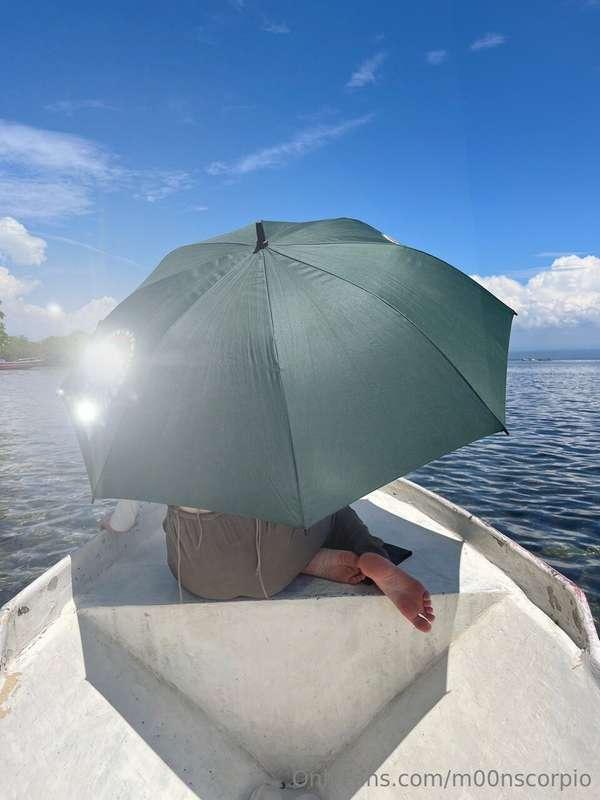 mysterious feet