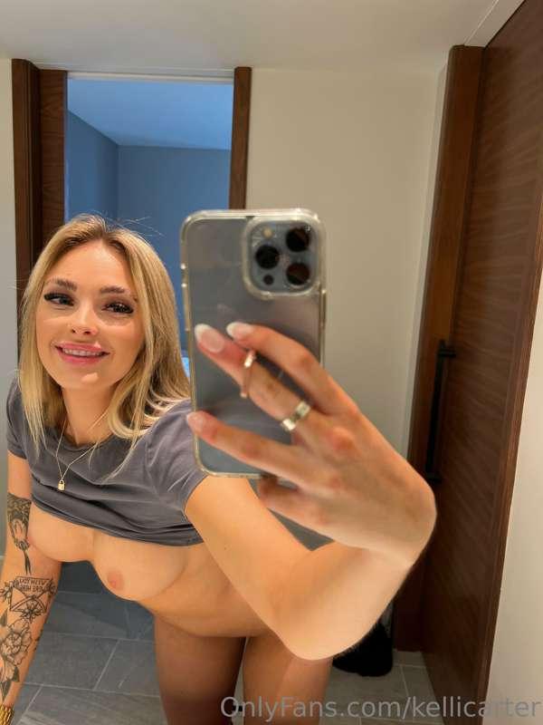 😀😊😏