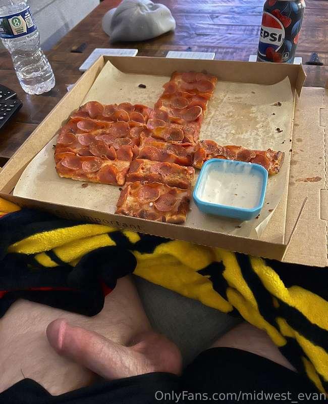 Late night snack anyone? 🍕😈