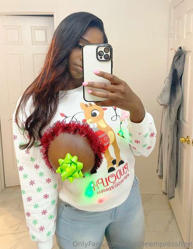 Ugly Christmas Sweater. Do you like it? 