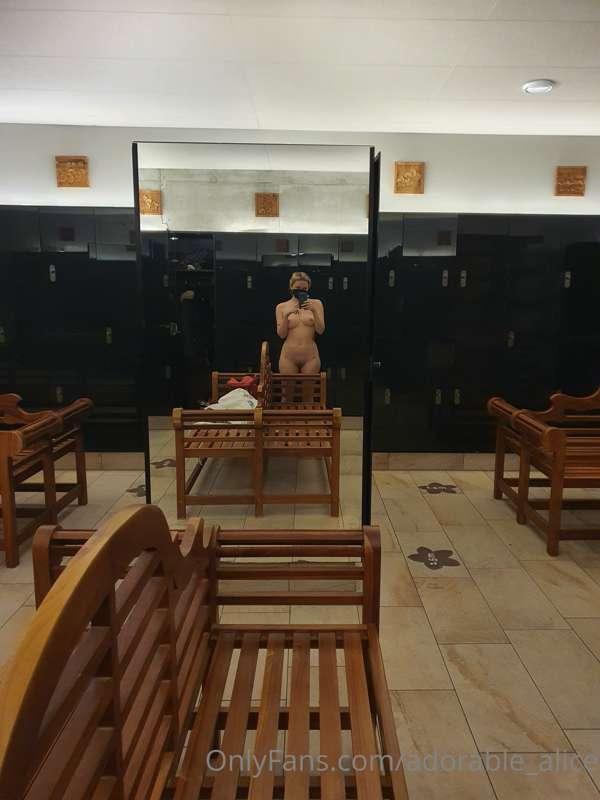 Imagine finding me in the licker room.
Edit: locker room* ob..