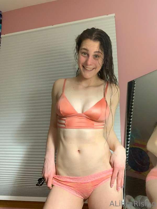 Low-key match-y match-y 👙
