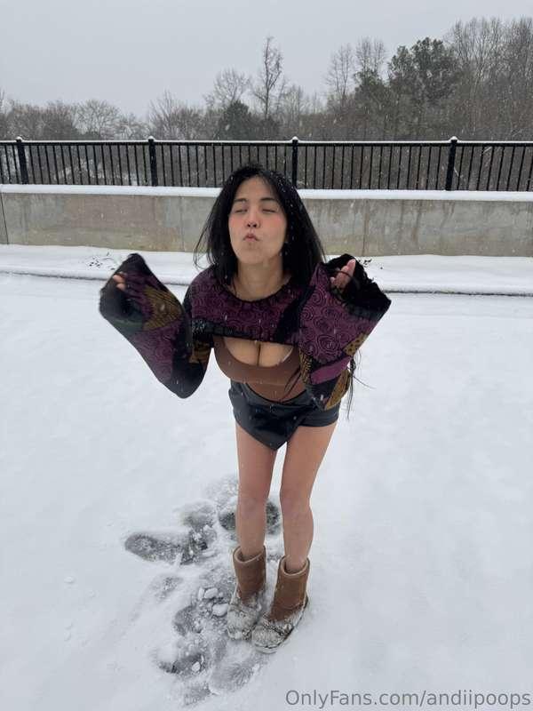 I’m kisssssss and snowwww