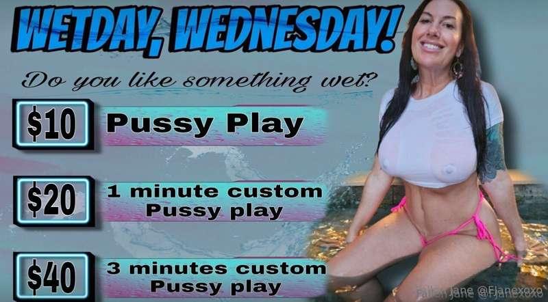 Wet Wednesday! Cum make me wet! 💦