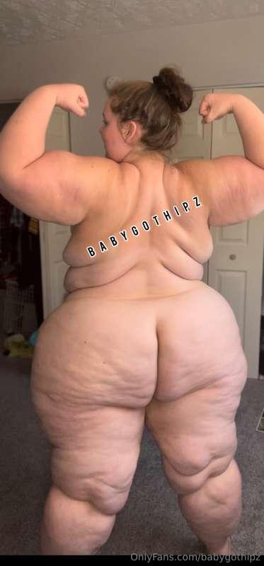 A FULL figure women❣️🍑
•
•
ALL RE-BILL members get a FREE 5 ..