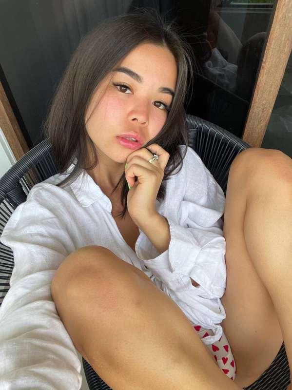 Asian girl from Netherlands 🇳🇱
You will not regret 😜
@asian_..