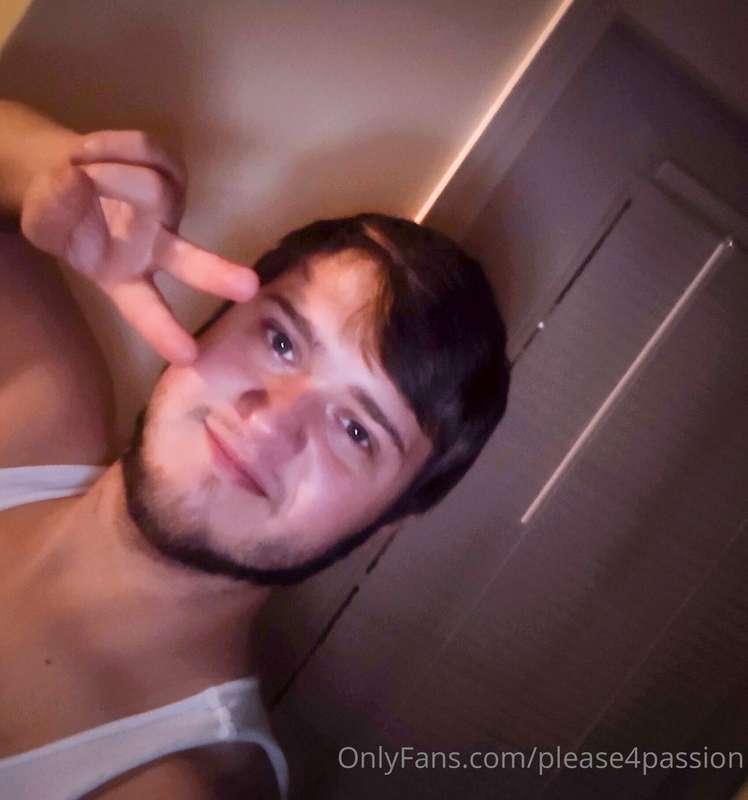 Hitting the bed!!! goodnight, everyone!!!!