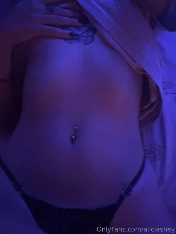 :)))