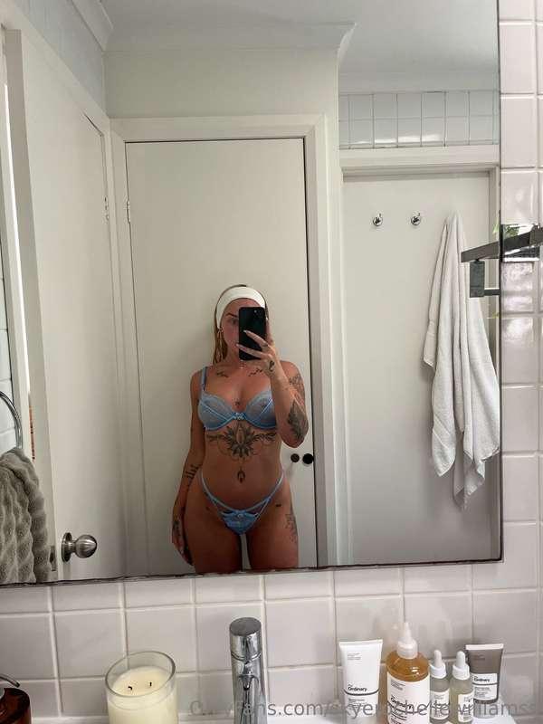 just blessing your feed 😘 text me ;)