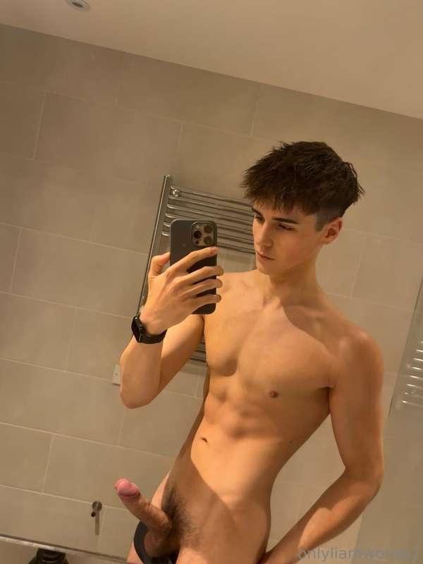 i’m throbbing for a tight hole 