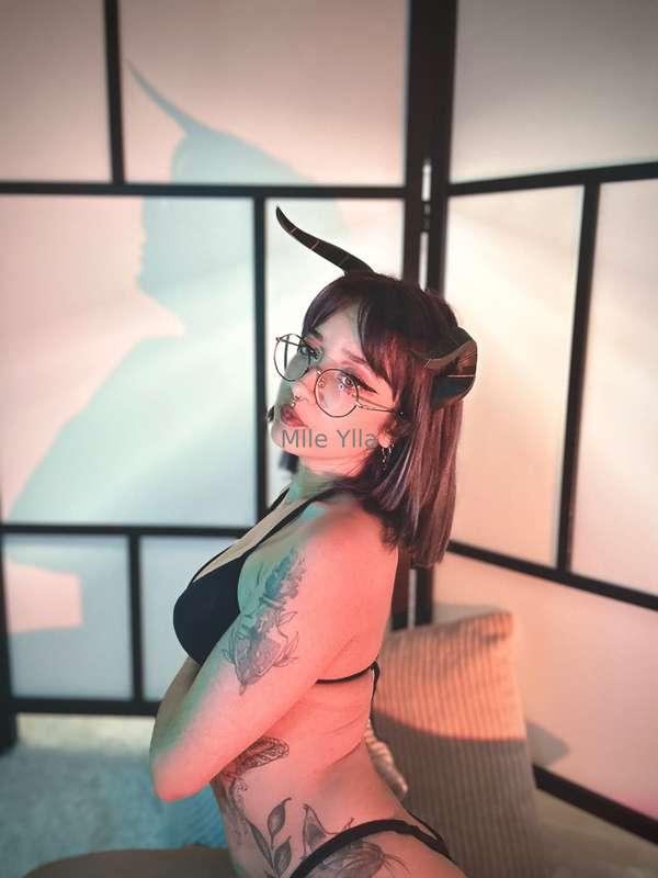 On finit la semaine cosplay avec mon petit cosplay de Succub..