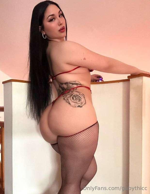 @sexywarmkisses 🍑💦 Your Fav Big Booty Latina 💦🍑 Cum have fun..