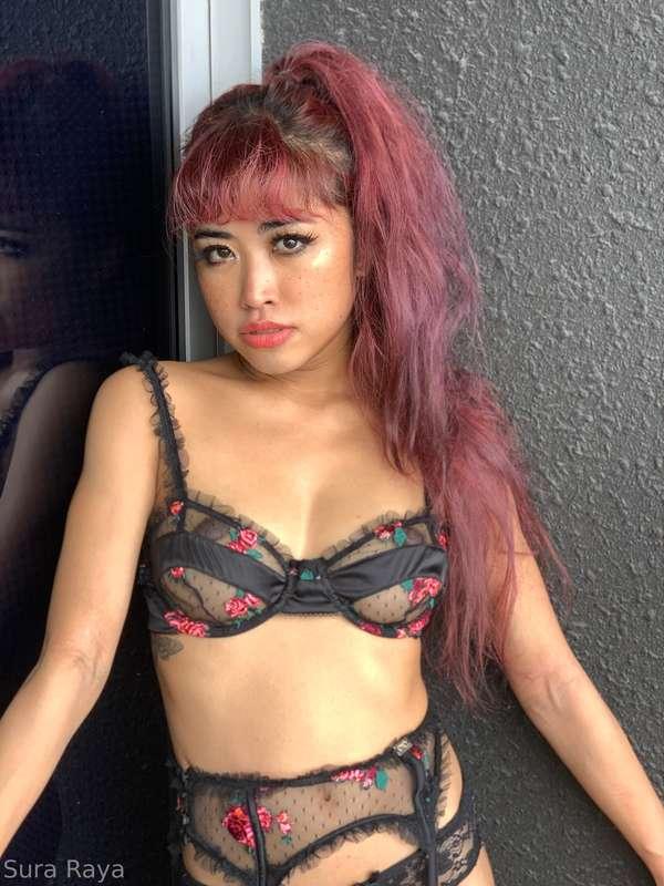 Seeking an online BF to turn me into a cumslut