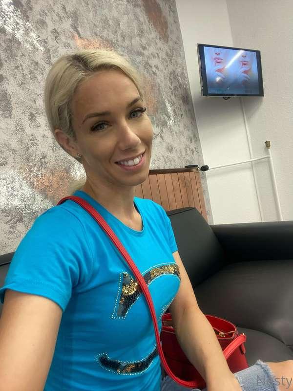 I started the morning at the dentist. 2 days ago my teeth ac..
