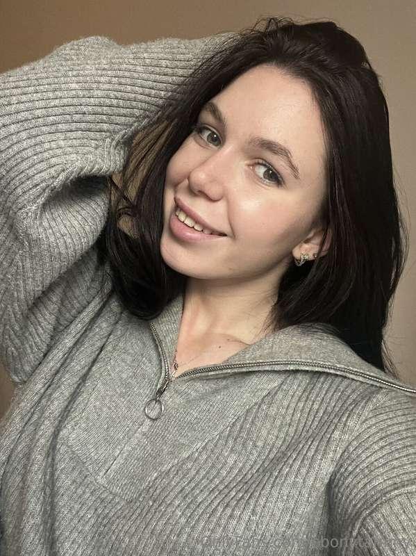 Hello! ✨ I’m Diana @fierce.flirt, and I absolutely love that..