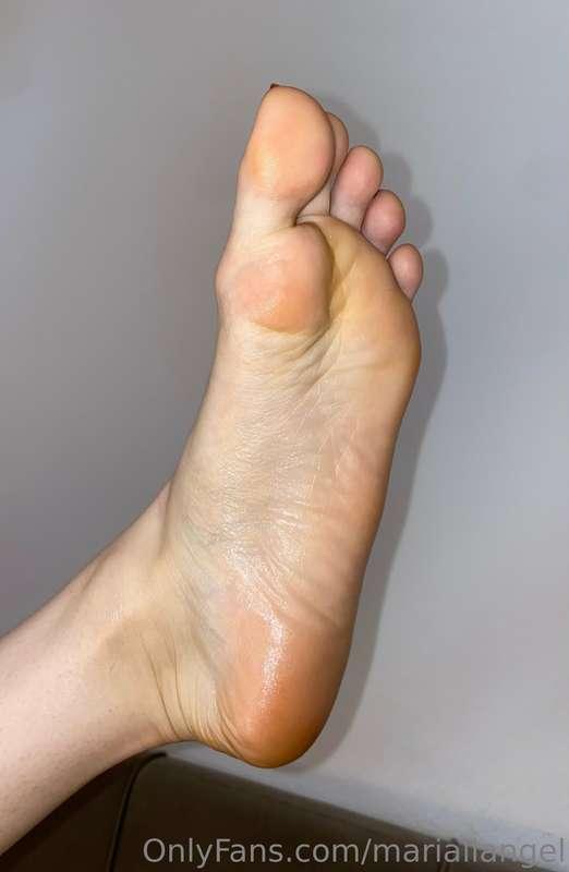 A little closeup for you to lick👅👅