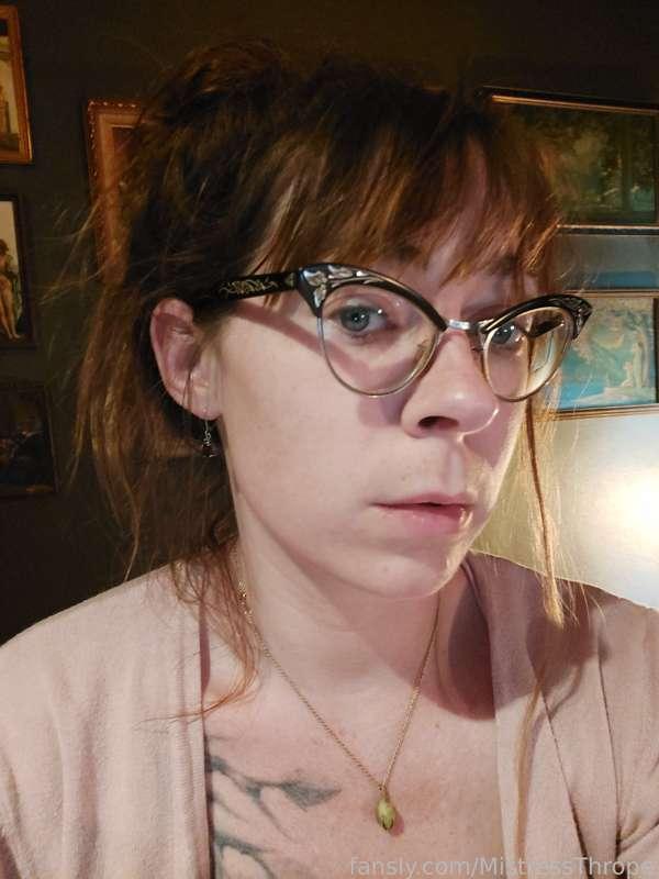 mistressthrope image #0