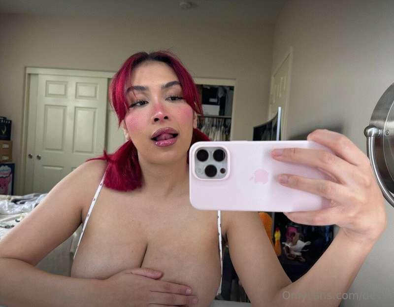 squeeze or suck? 🩵
