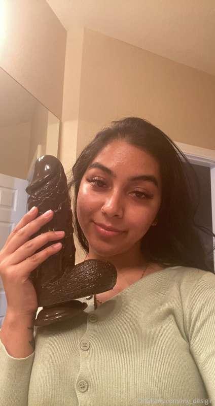 dm me to see me sit on this bbc <3
