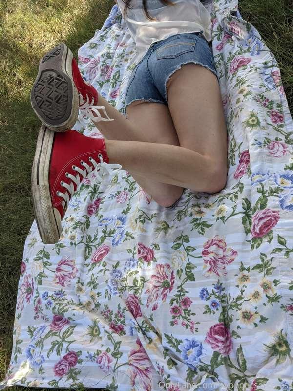 Red converse