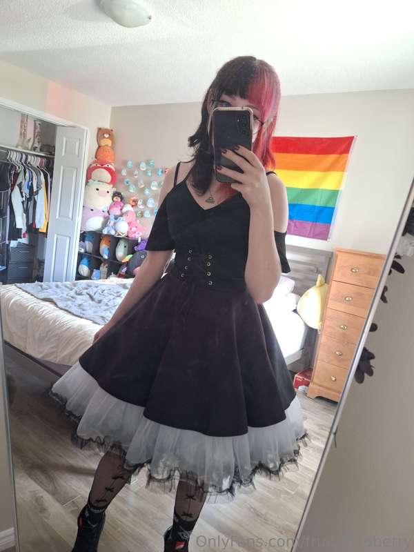 I love this dress so much <3