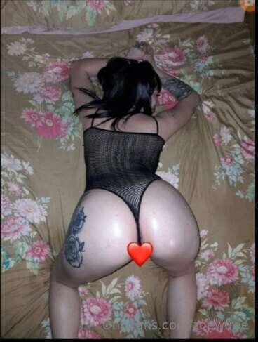 ✨✨✨𝐅𝐑𝐄𝐄 𝐅𝐑𝐄𝐄 𝐅𝐑𝐄𝐄✨✨✨
Hey honey she is  @missbitch01 is avail..