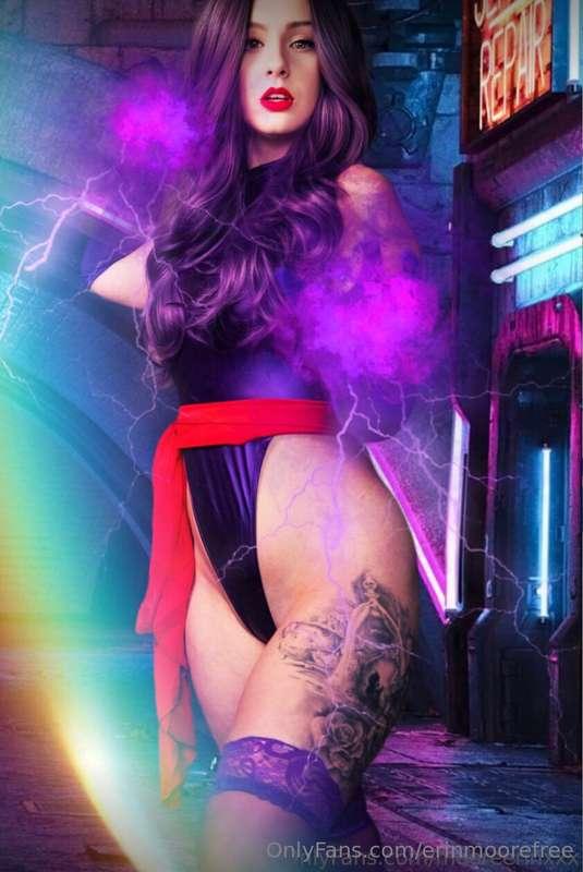If I was to dress up for some exclusive vids what would you ..