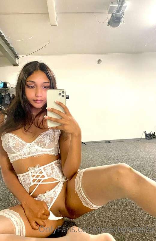 fuck me in my lingerie? x
