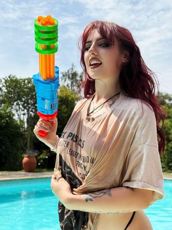 ivyfoxofficial image #0