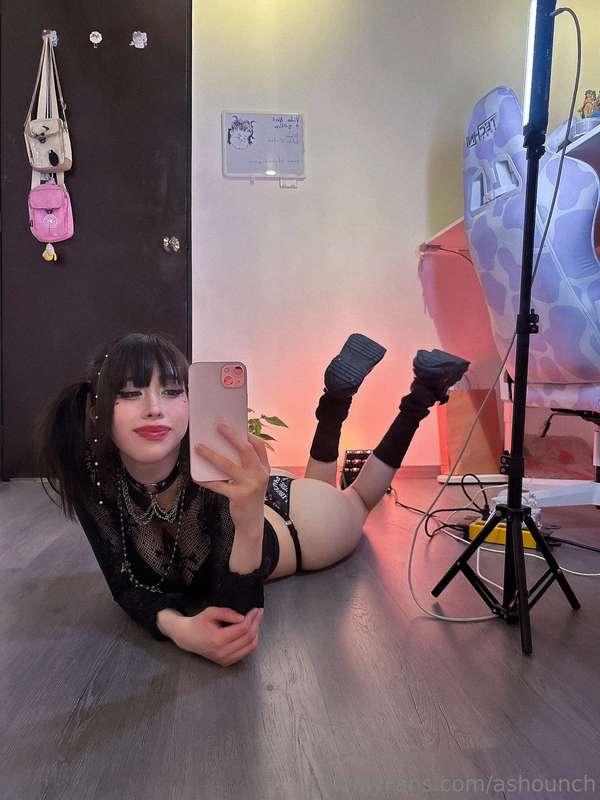 ashounch image #0