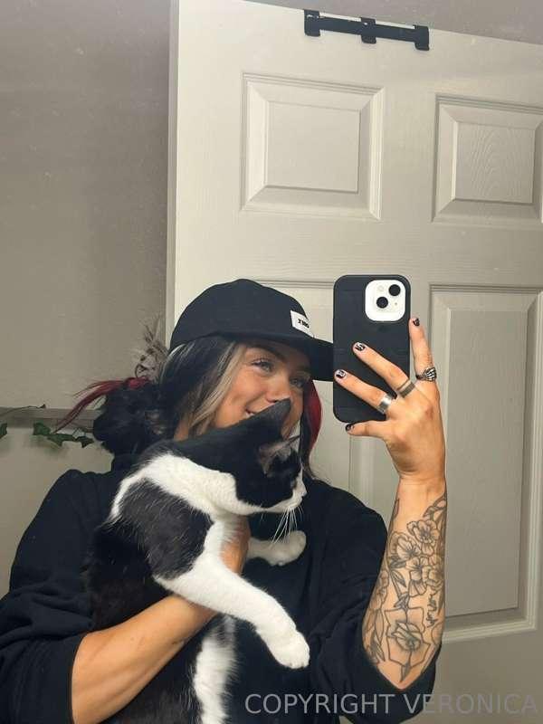 meow at me