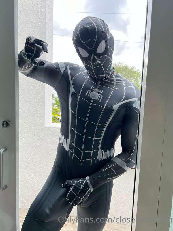 closerlookmen image #1