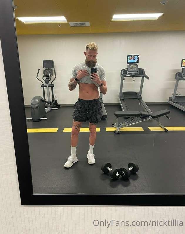 Weights before dates 👅