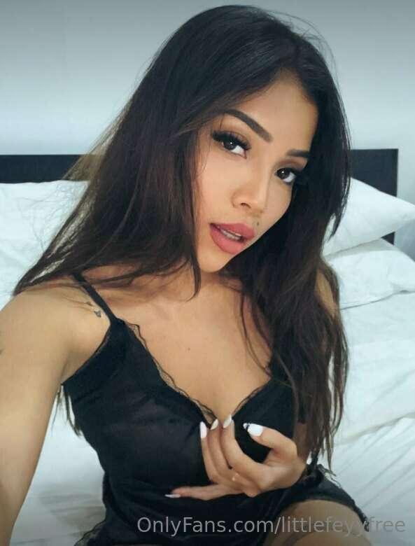 Do I look pretty here? If yes, you should subscribe to my pa..