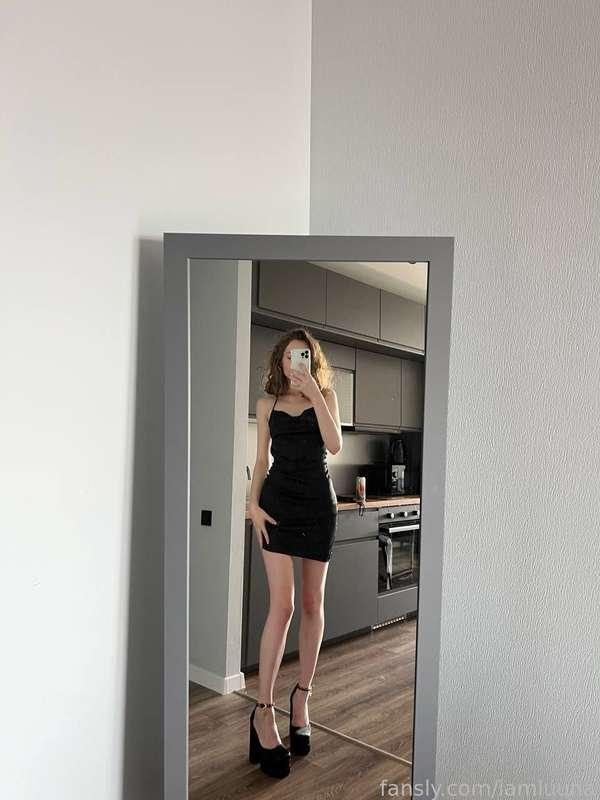 Happy birthday to me,🥳🥳🥳 I am already 19 years old  🥧🥧🥧