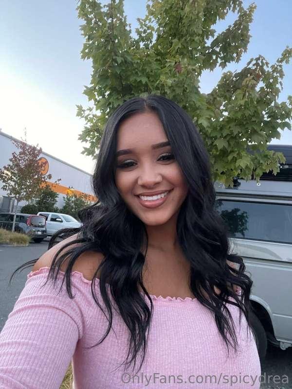 in such a good mood 💗 dm me