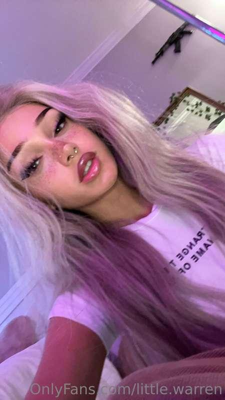 got one of my wigs out for funsies🫣