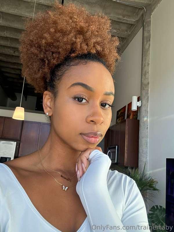 Today, I'm my own kind of beautiful. 🌼